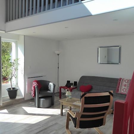Dans un jardin Villa Apremont-la-Foret Bagian luar foto